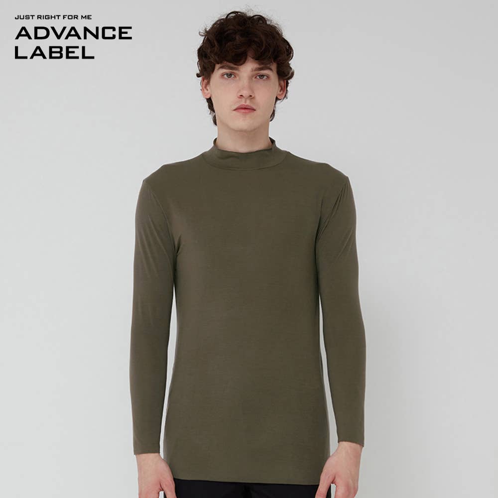 ハイネック長袖